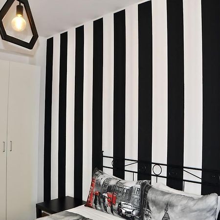 M.Aurelio Black & White Μιλάνο Εξωτερικό φωτογραφία